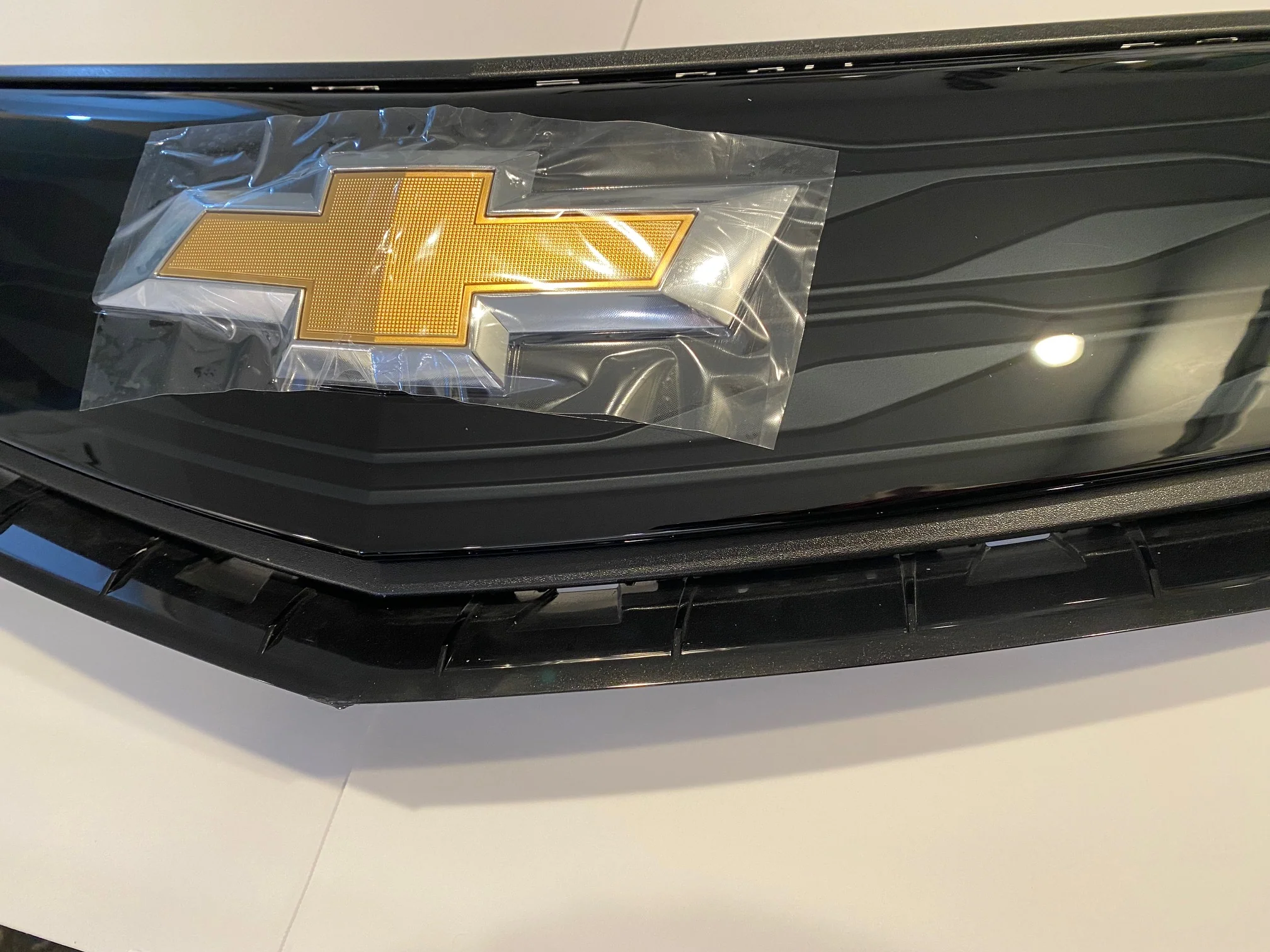 Chevy Bolt EV Front Upper Grille Assembly, Black, GM 42497949, 2017-2021 - Image 2