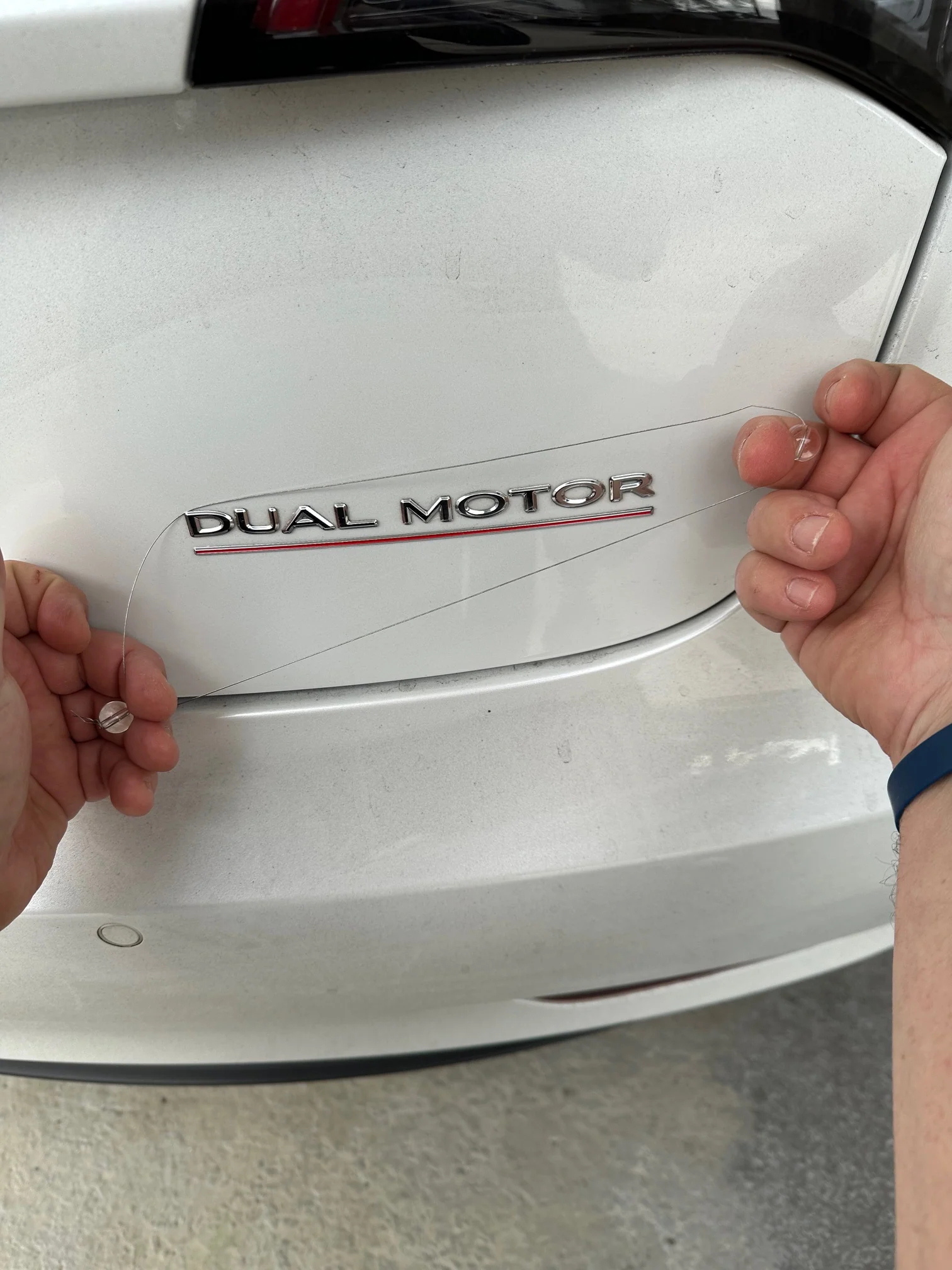 Vehicle Emblem Removal Tool Kit - Image 3