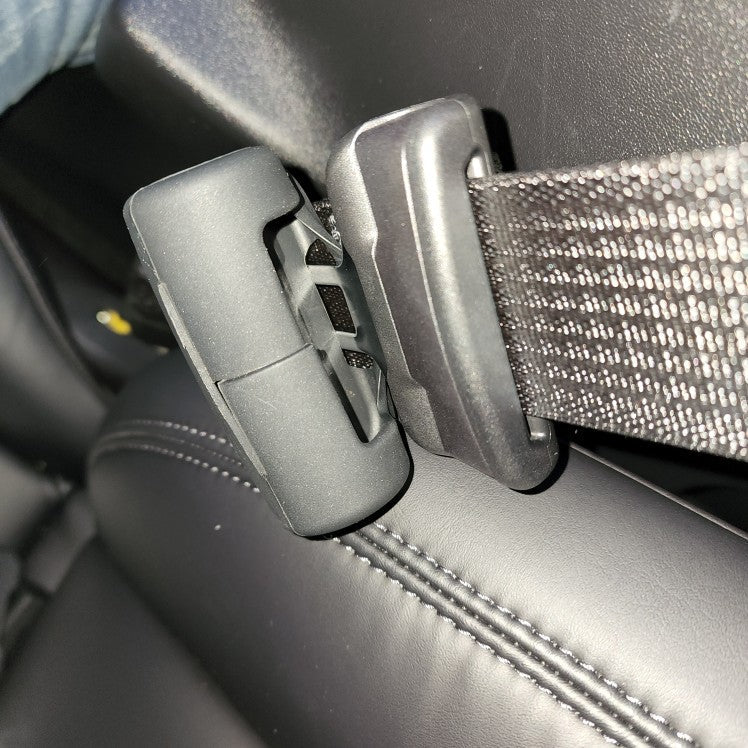 Mustang Mach-E Front Seatbelt Buckle Protective Silicone Covers, Black, 2021-2026 - Image 4