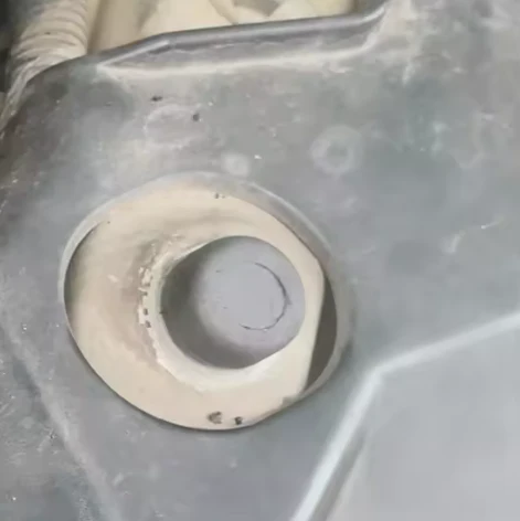 Nissan Leaf Hood Bumper Buffer - Image 2