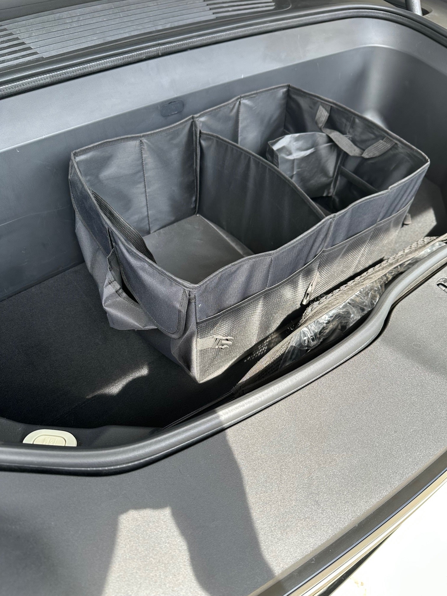 Frunk, Trunk Storage Organizer Tote for Rivian R1T, R1S - Image 4