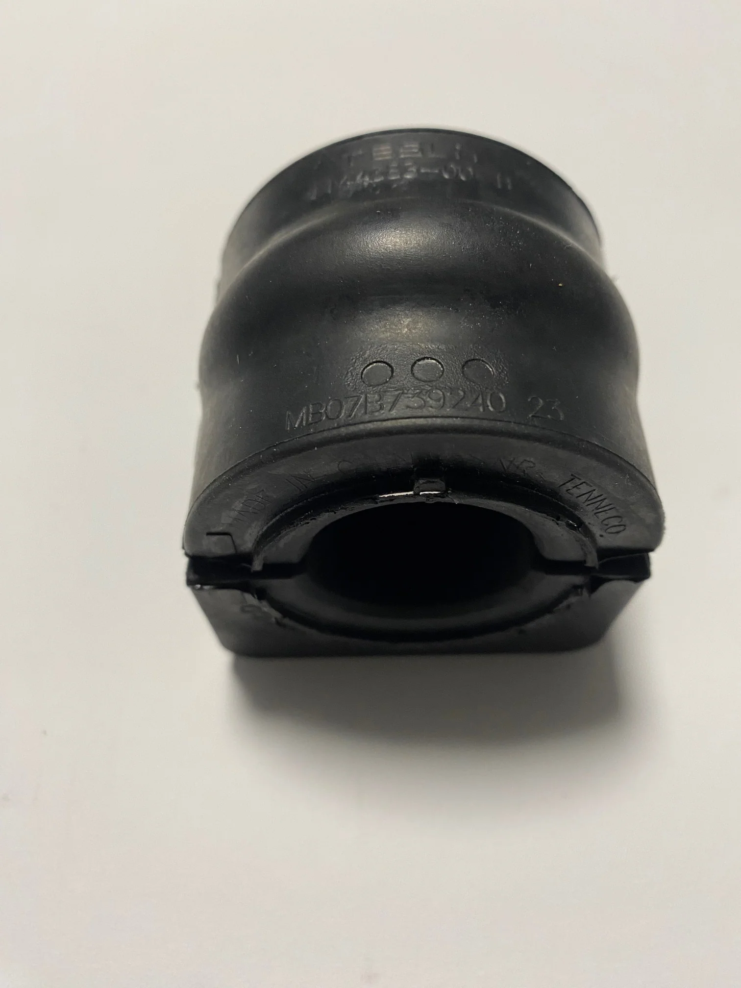 Tesla Model 3, Y Front Sway Bar Stabilizer Bushing, 28mm, 2017-2024