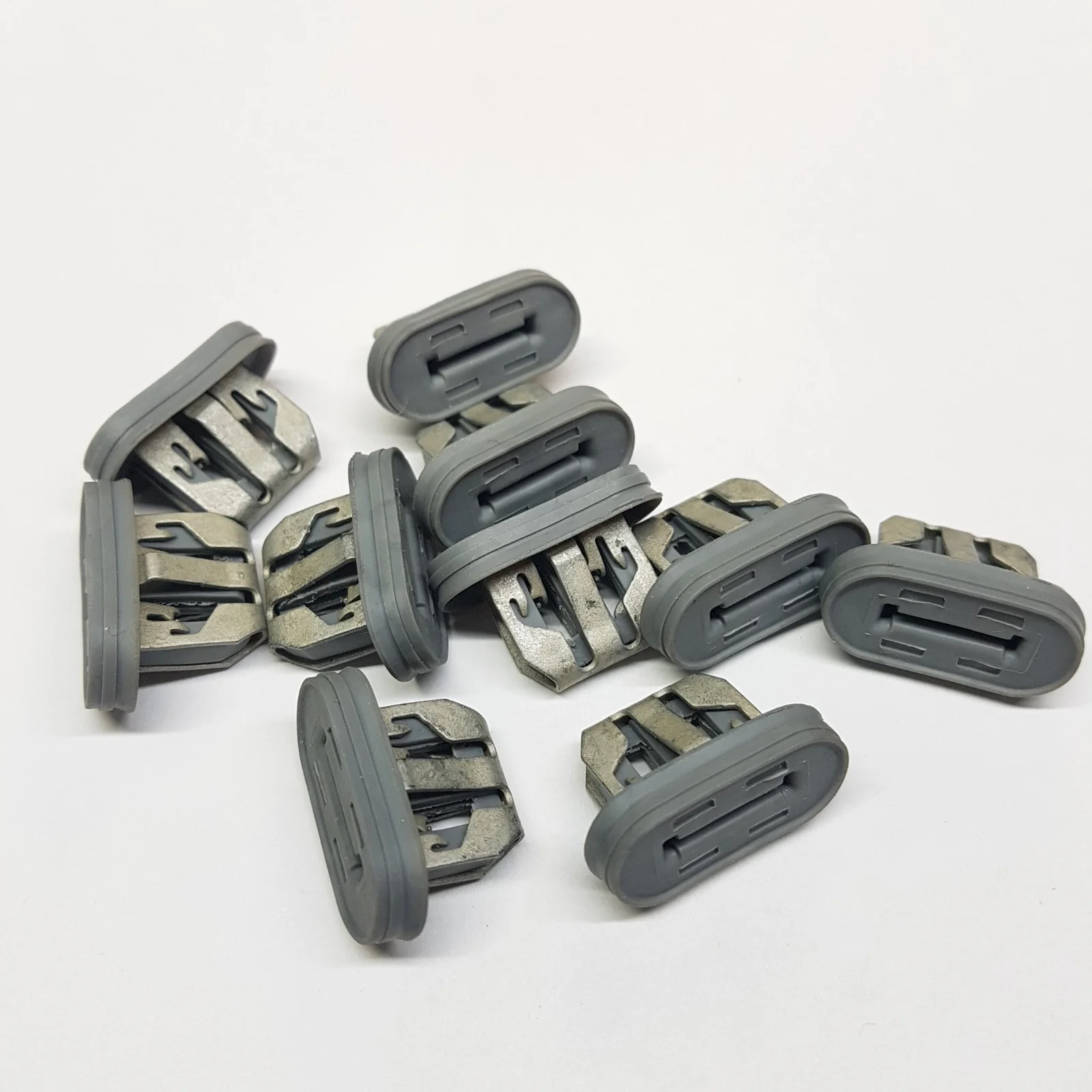 Tesla Model 3 Lower Rocker Panel Trim Clips, Pack of 10, 2017-2026