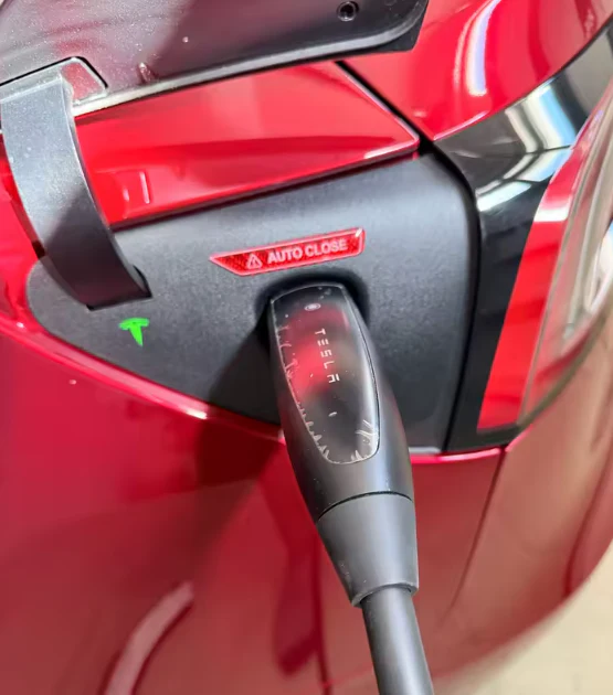 Tesla Model 3, S, X, Y Charging Port Auto Close Reminder Sticker, Red Carbon Fiber - Image 4