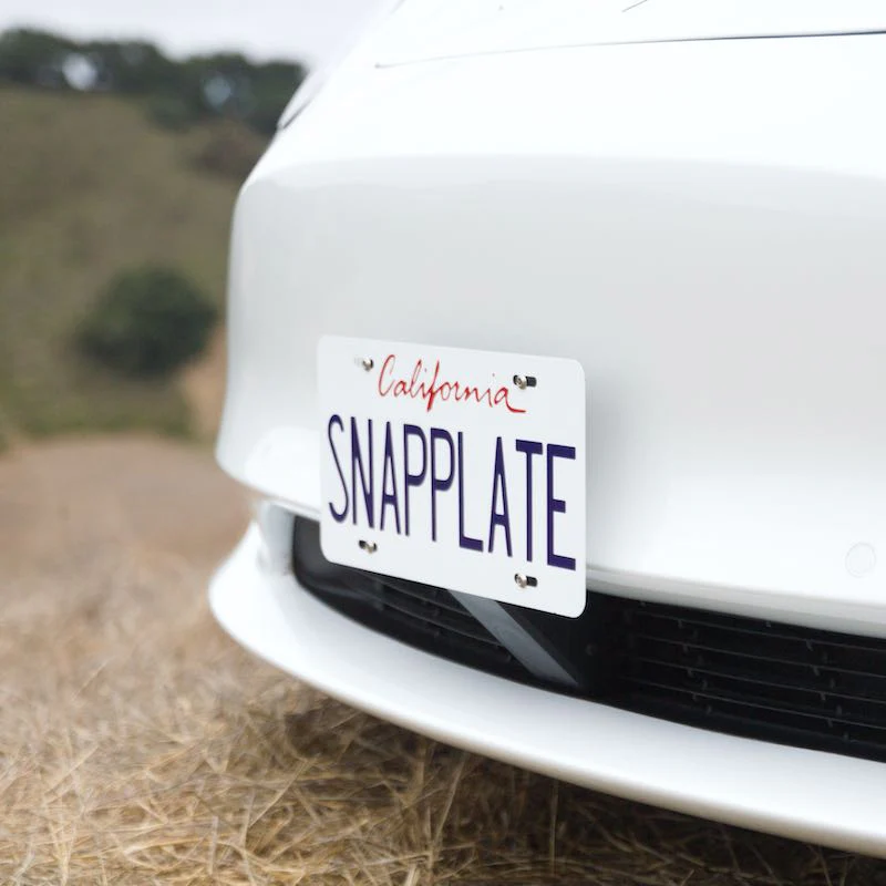 Tesla Model 3 SNAPPLATE Front License Plate Mount, Removable, 2024-2025 Highland Refresh - Image 2