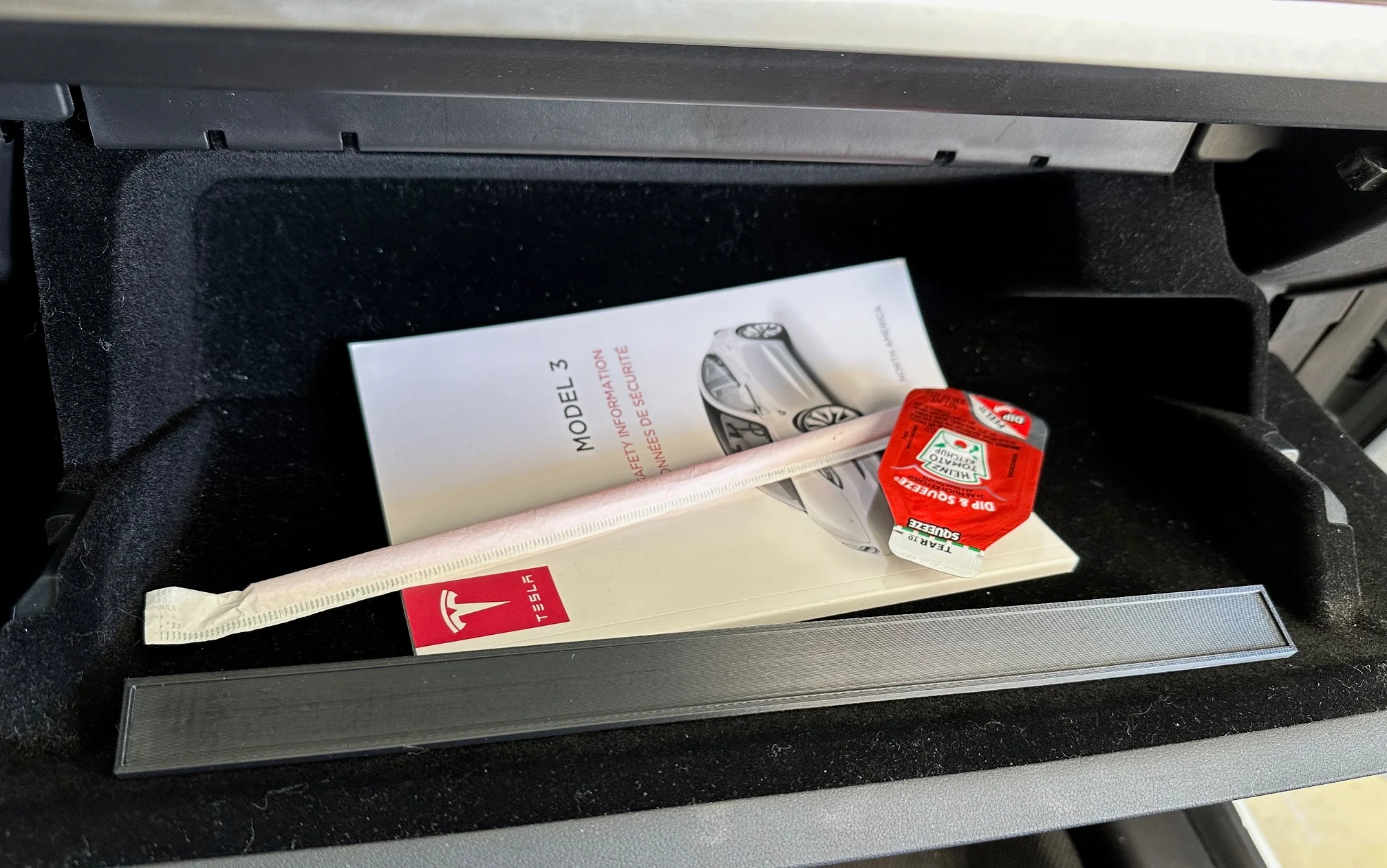 Tesla Model 3, Y, Glove Box Anti-Slip Limiter Bumper - Image 2