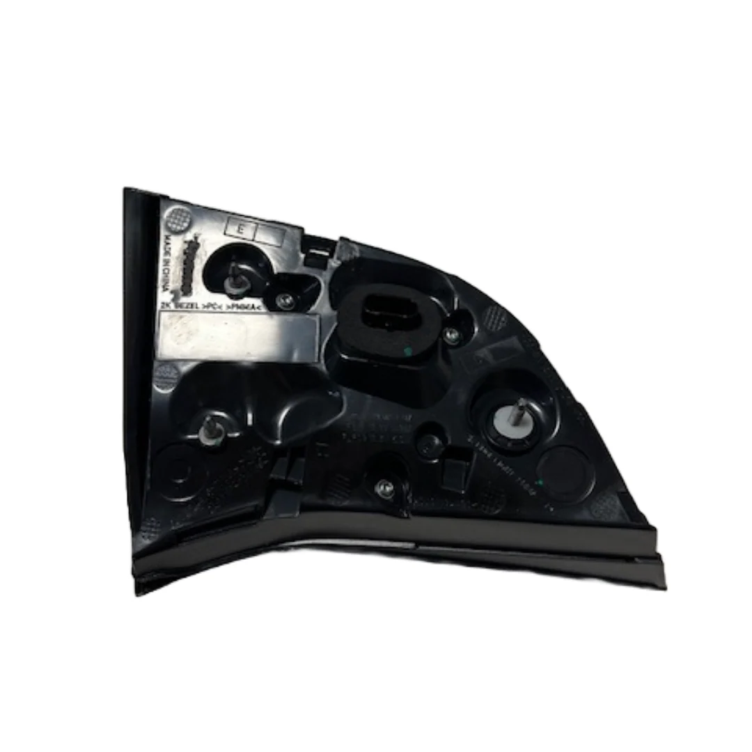 Tesla Model 3, Y Rear Inner Taillight Assembly, Right, 4-Pin, 2021-2023 - Image 2