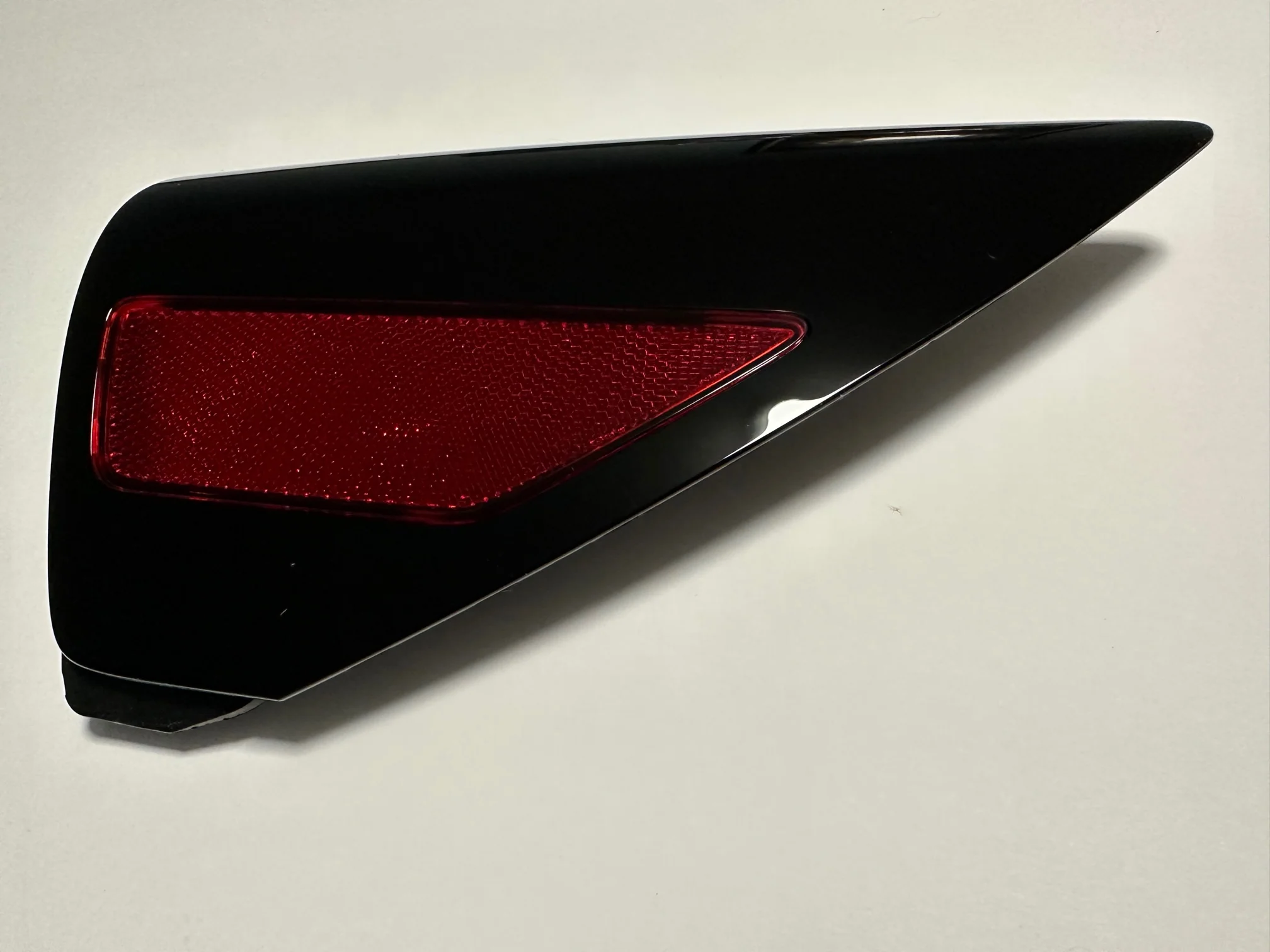 Tesla Model 3, Y Right Rear Quarter Panel Reflector