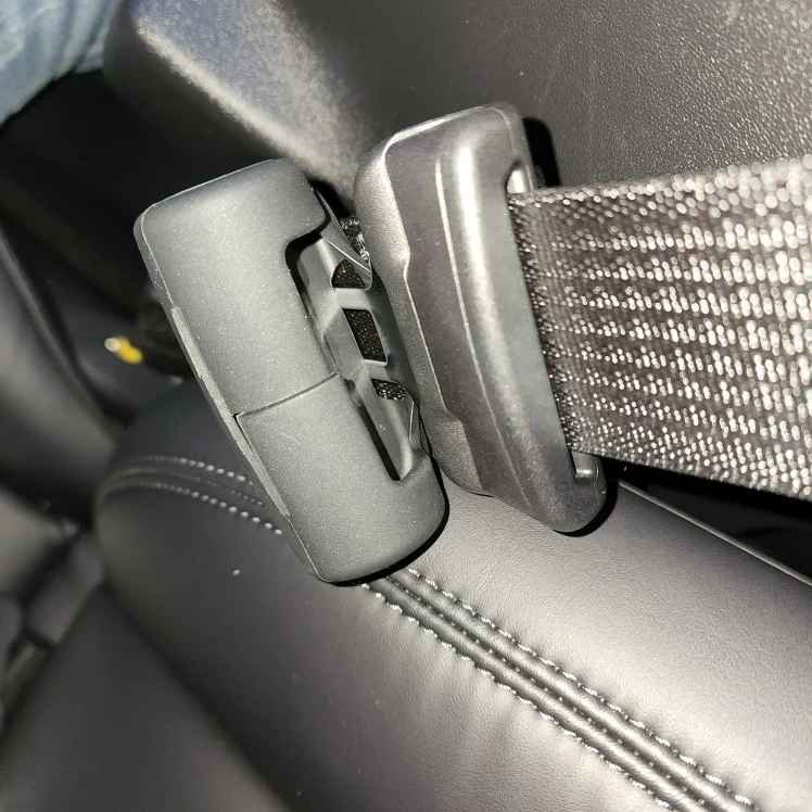 Tesla Model 3, Y Seatbelt Buckle Protective Silicone Covers, Black, 2017-2026 - Image 4