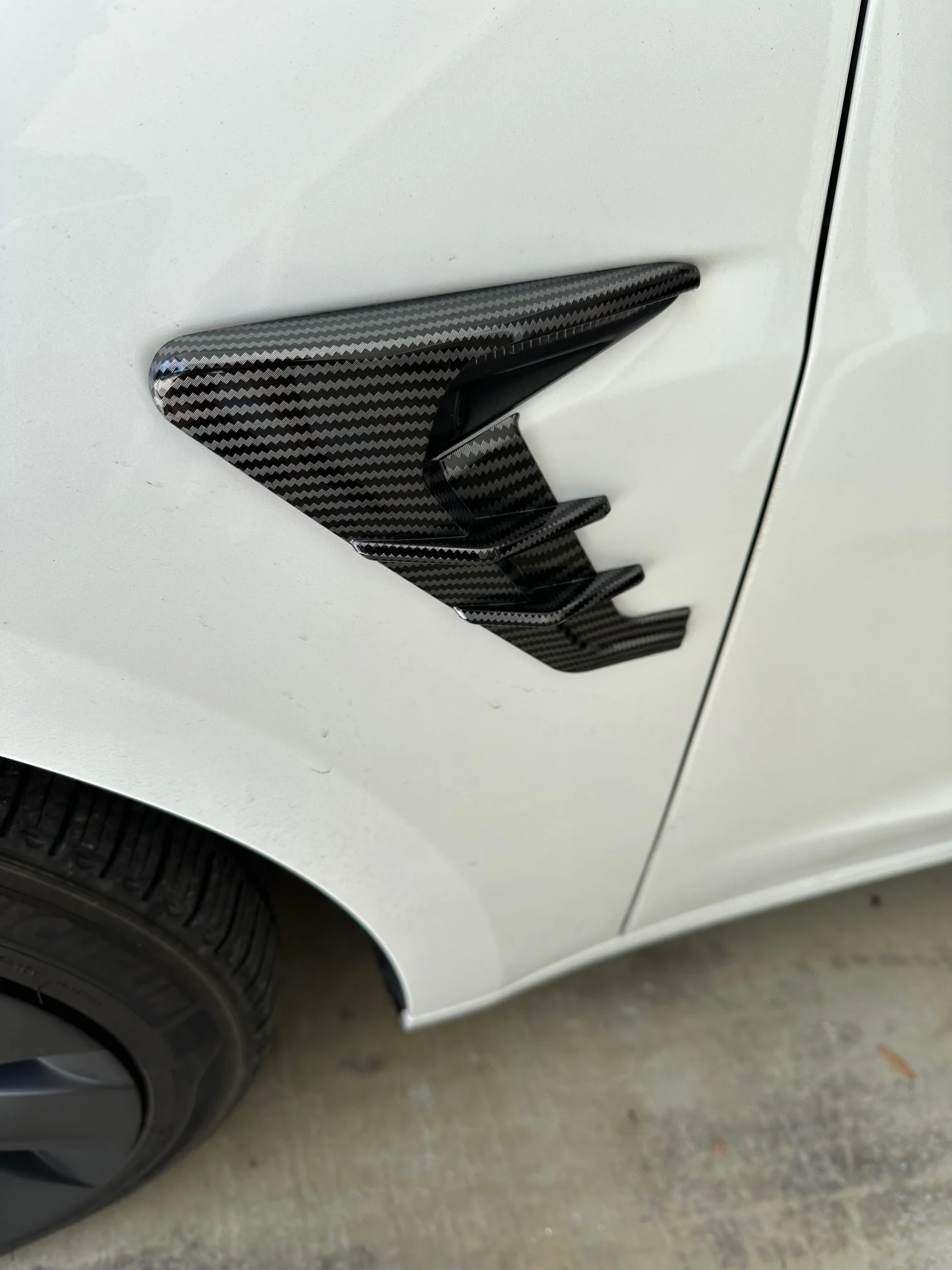 Tesla Model 3, Y Side Camera Vent Trim, Carbon Fiber , 2017-2024 - Image 2