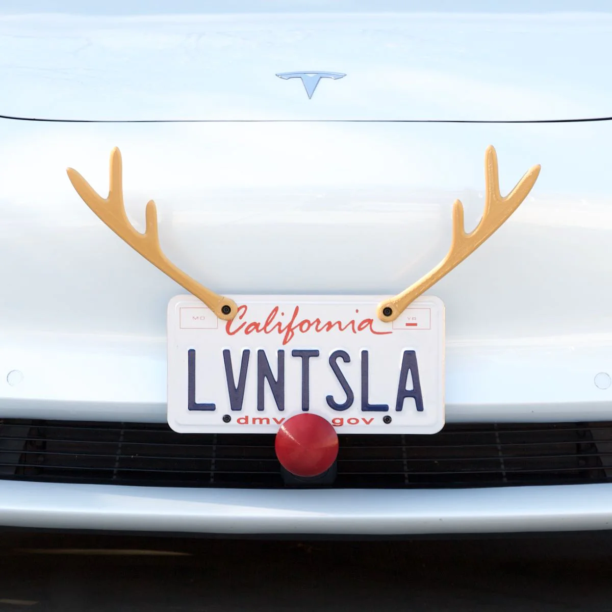 Tesla Model S, 3, X, Y License Plate Reindeer Kit, Gold Antlers, Red Nose - Image 3