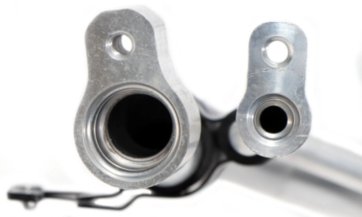 Tesla Model S A/C Refrigerant Discharge Suction Hose Assembly, 2012-2016 - Image 4