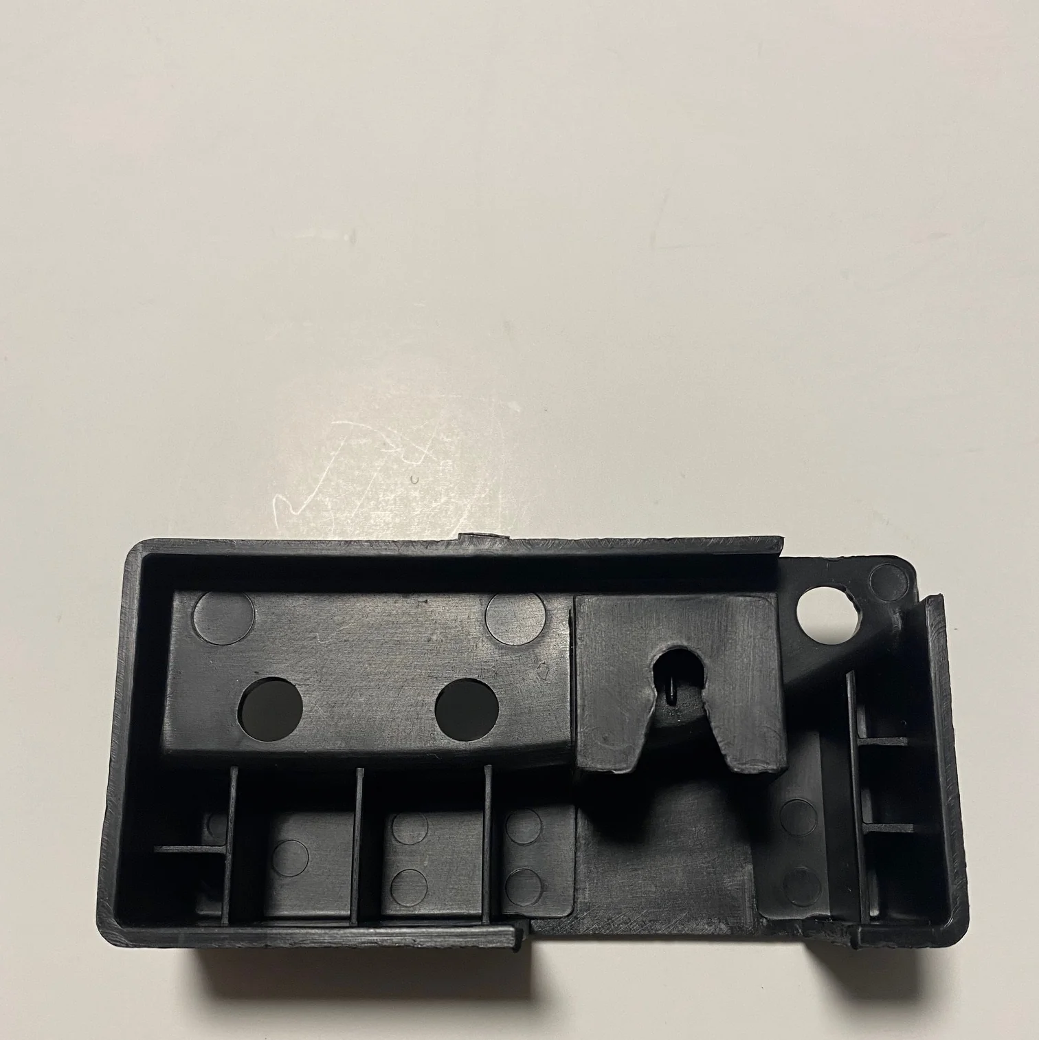 Tesla Model S Rear Bumper Fascia Hanger Bracket, Left, 2012-2019 - Image 2