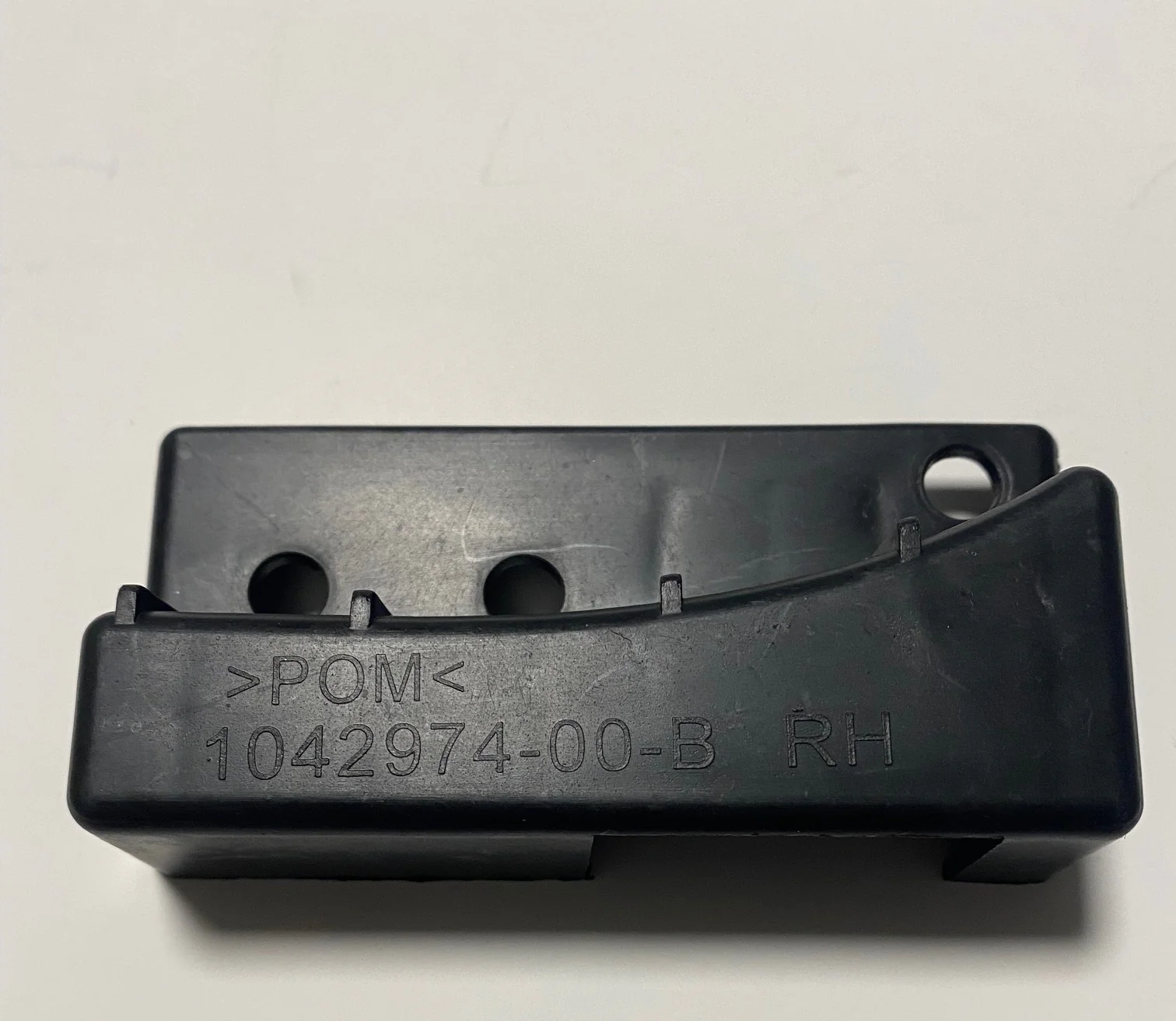 Tesla Model S Rear Bumper Fascia Hanger Bracket, Right, 2012-2019