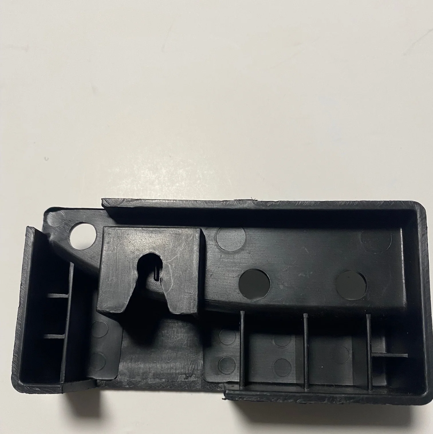 Tesla Model S Rear Bumper Fascia Hanger Bracket, Right, 2012-2019 - Image 2