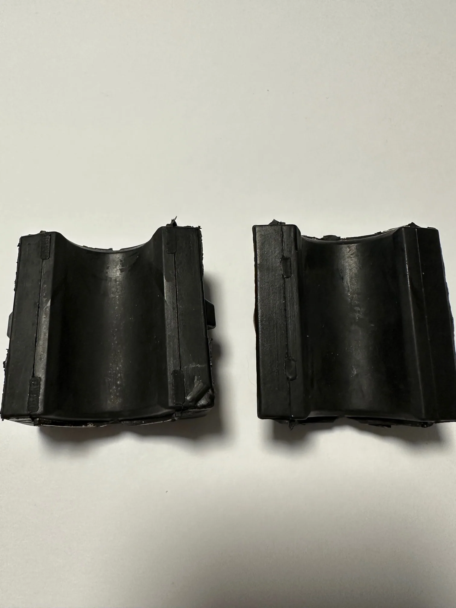 Tesla Model S Rear Sway Bar Stabilizer Bushing, 2012-2021 - Image 2