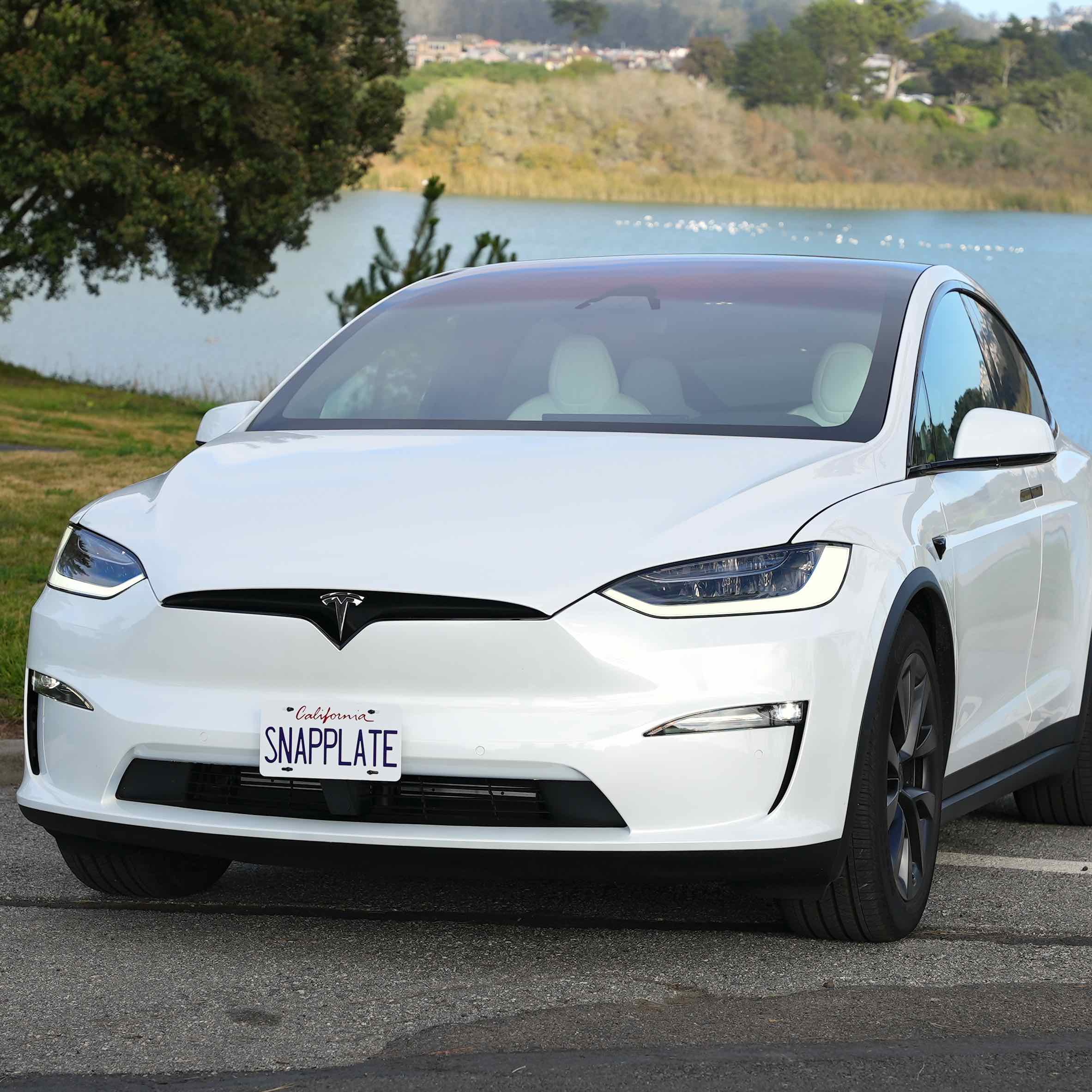 Tesla Model X SNAPPLATE Front License Plate Mount, Removable, 2021-2025