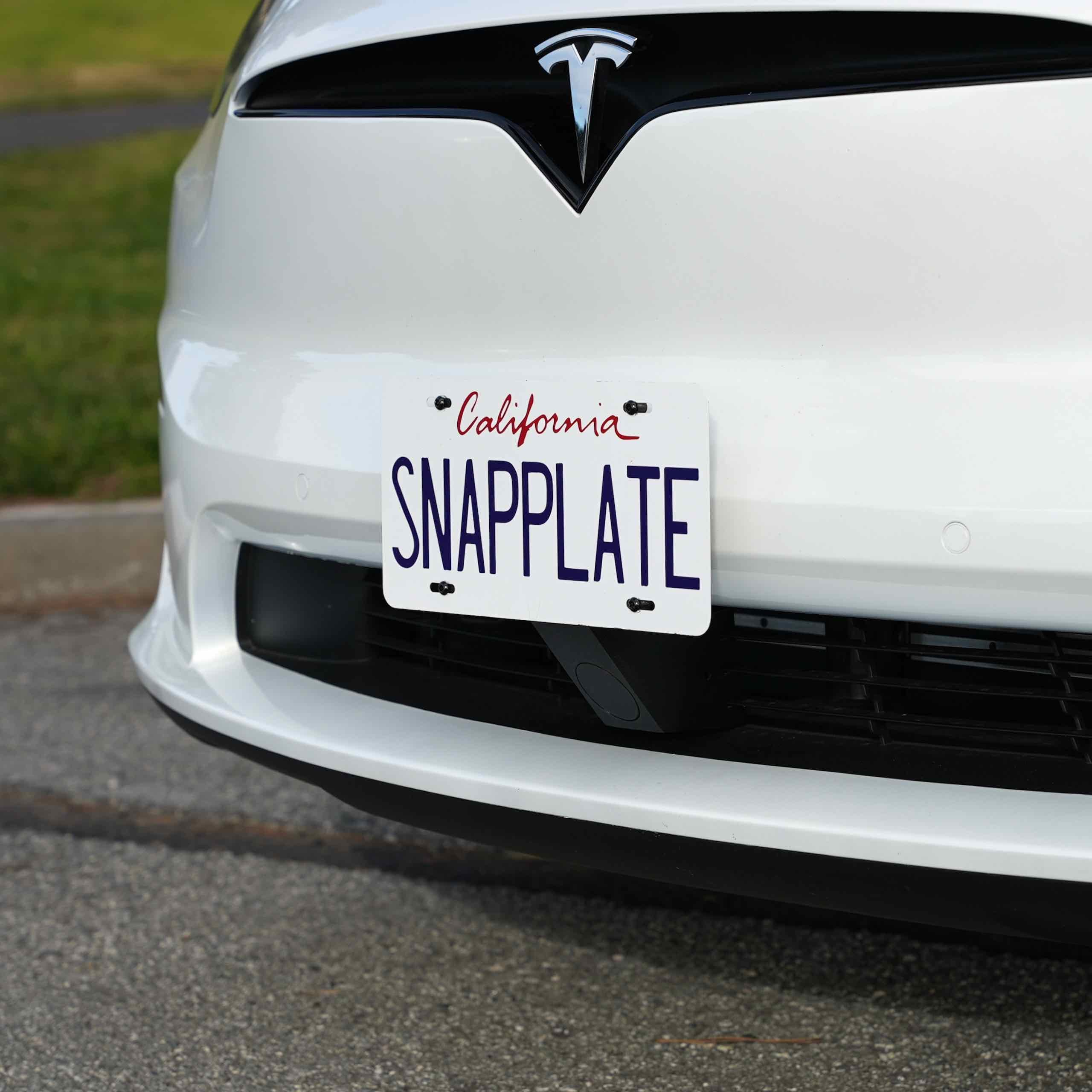 Tesla Model X SNAPPLATE Front License Plate Mount, Removable, 2021-2025 - Image 2
