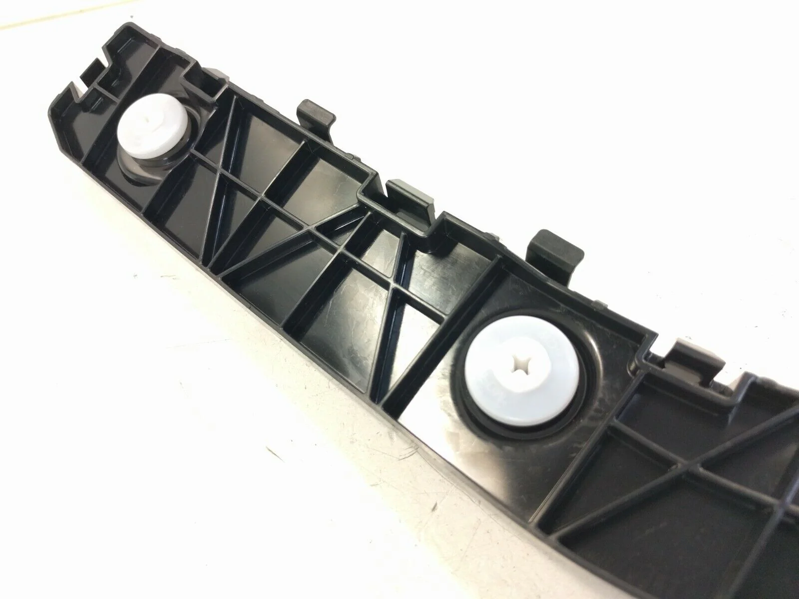 Tesla Model Y Rear Bumper Left Retainer Wing Bracket, 2020-2024 - Image 2