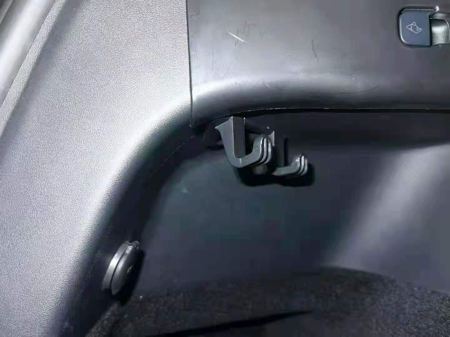 Tesla Model Y Rear Trunk Hook, Grocery Bag Holder, Luggage, 2020-2024 - Image 6